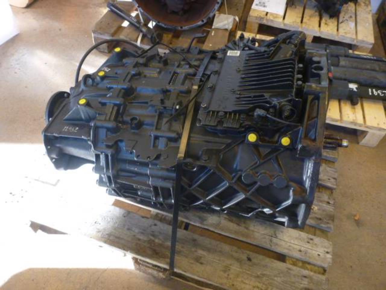 MAN TGX gearbox ZF 12AS2330TD 2015 - Växellådor