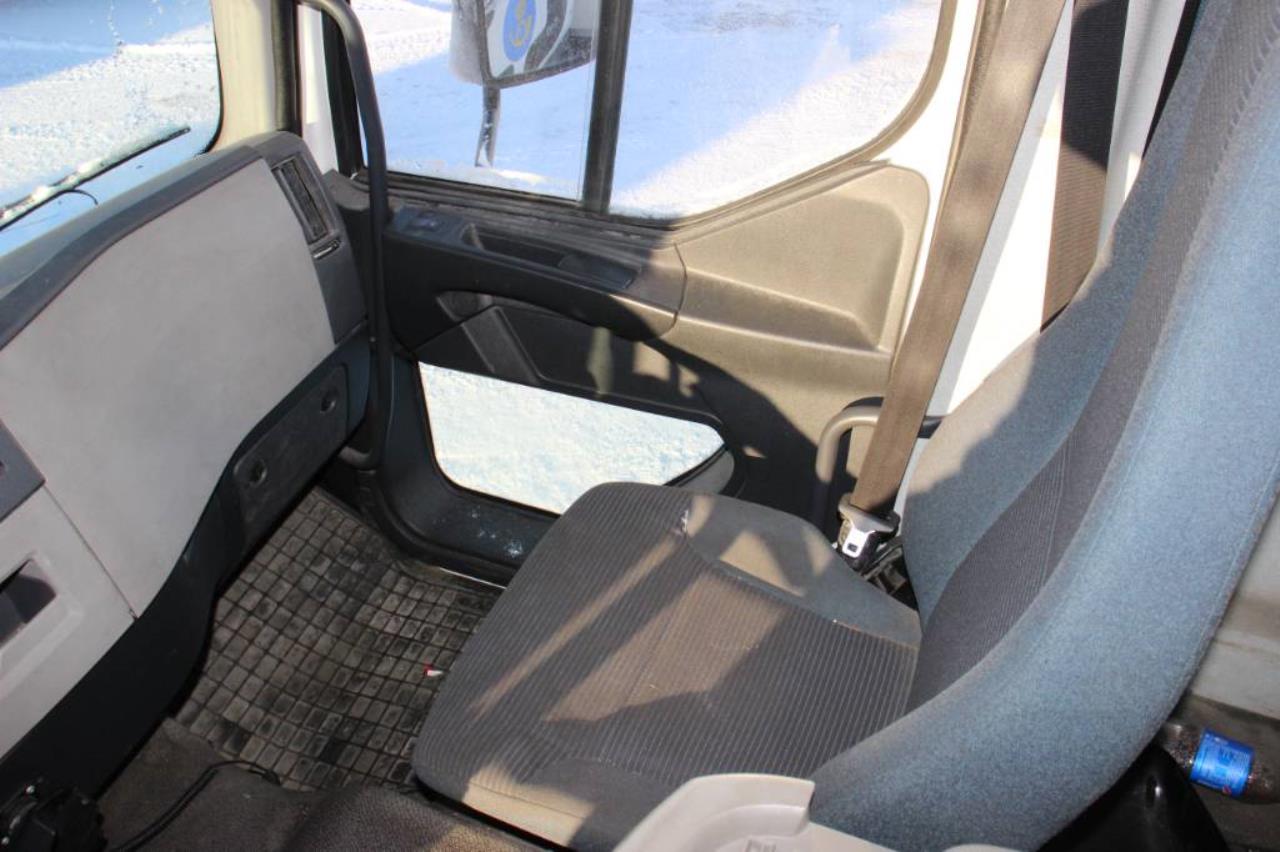 Volvo FL240 4x2 skåpbil 2009 - Demonteringsobjekt