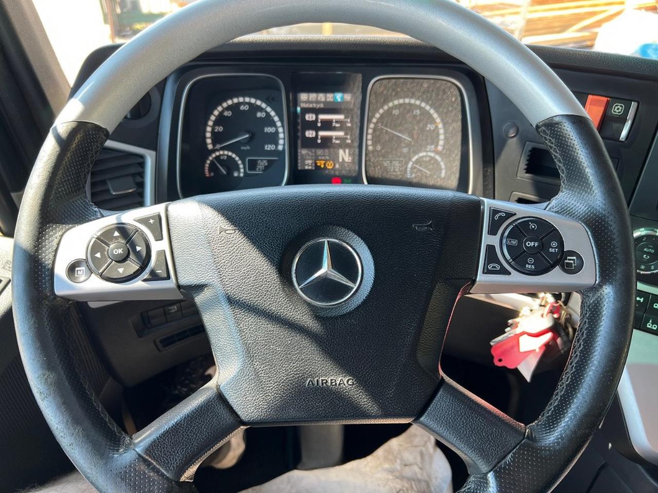 Mercedes-Benz Actros 2551 6x2 Dragbil Solostar 4,0 Hjulbas  2018 - Övrigt