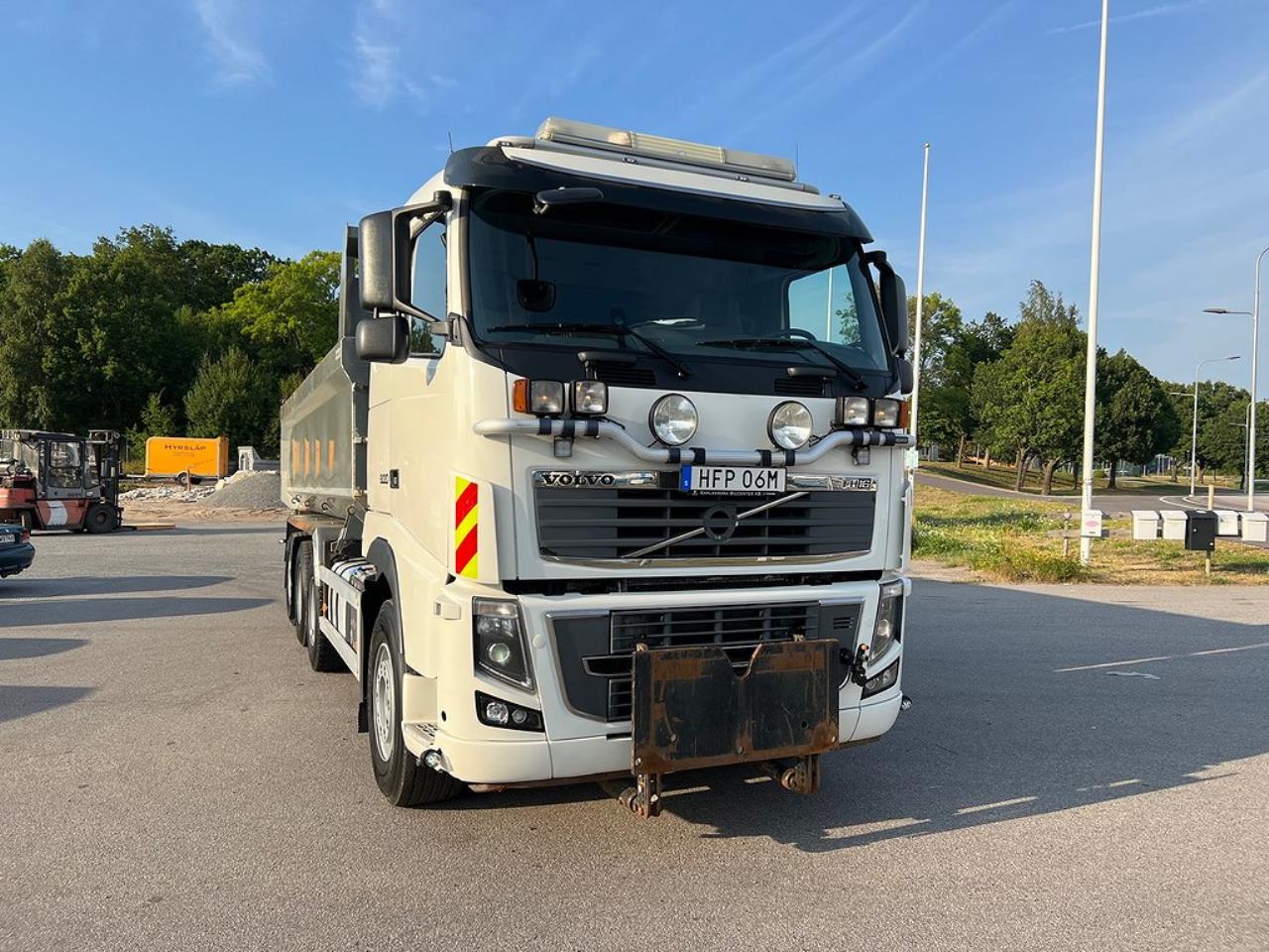 Volvo FH16 600 8x4*4 Tippbil Plogutrustad  2012 - Tipp