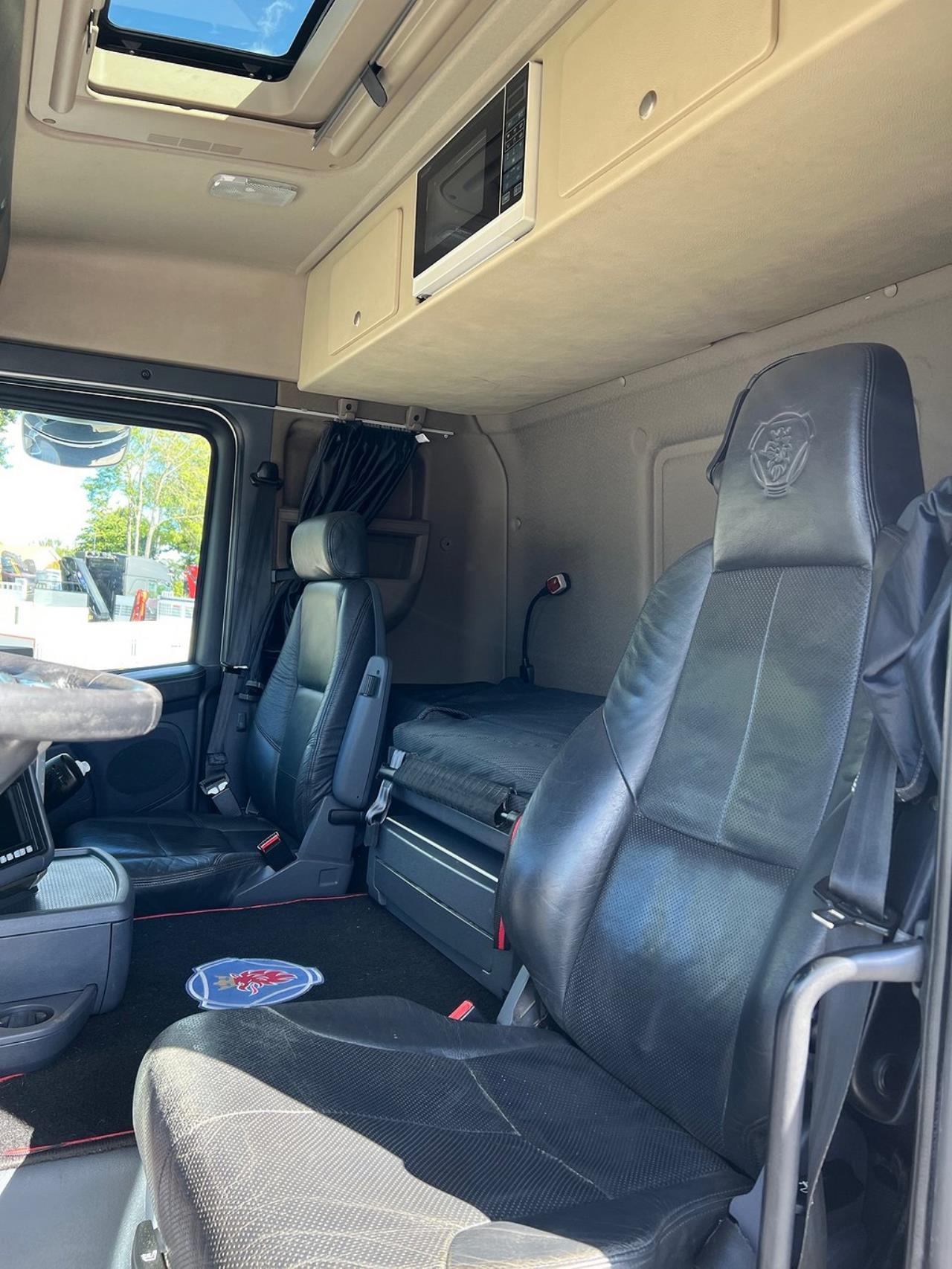 Scania G450 8x4*4 Lastväxlare Plogutrustad Euro 6 2014 - Krok/Lastväxlare