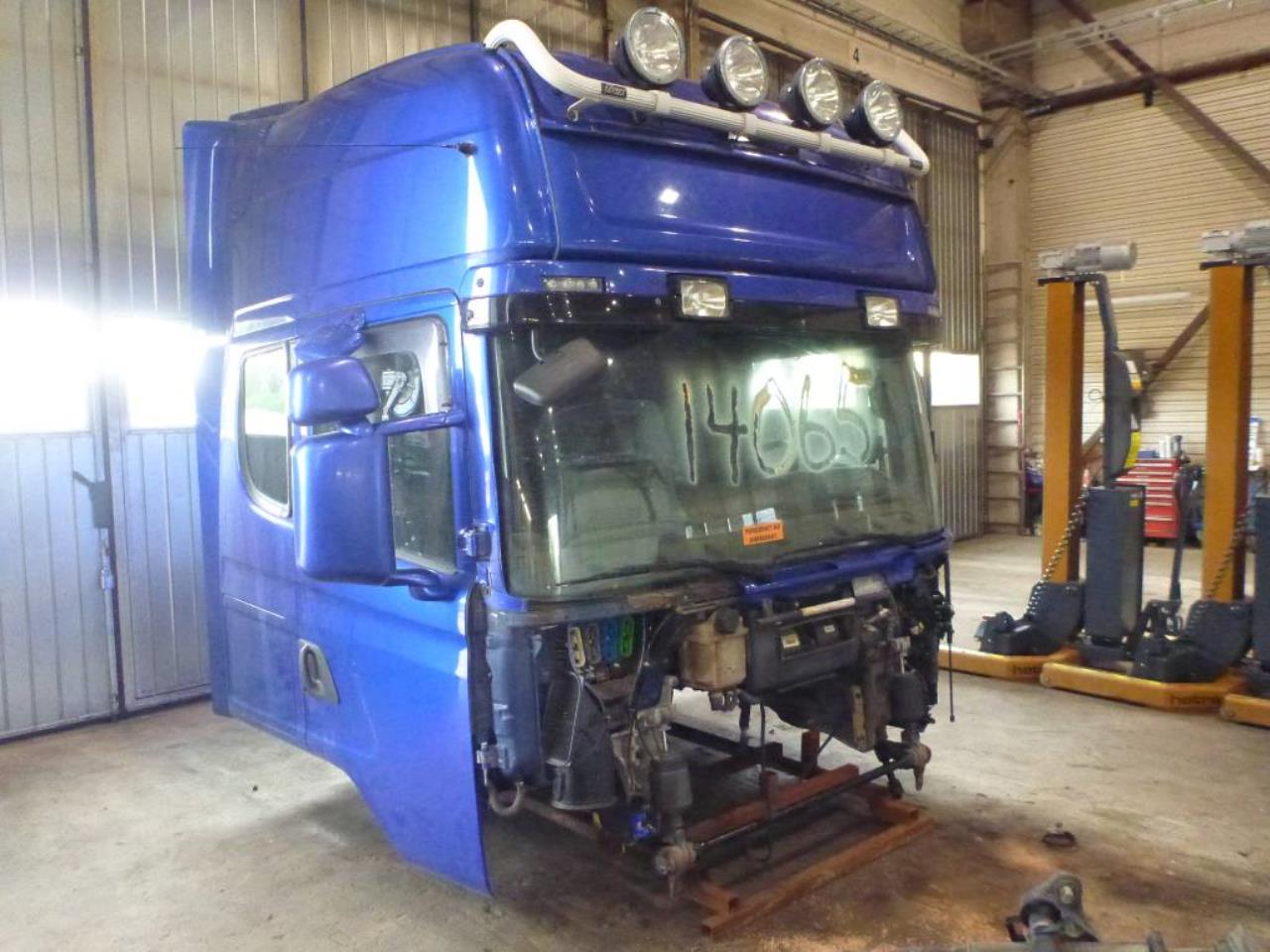 Hytt Scania R730 2012 - Batteri & Tillbehör