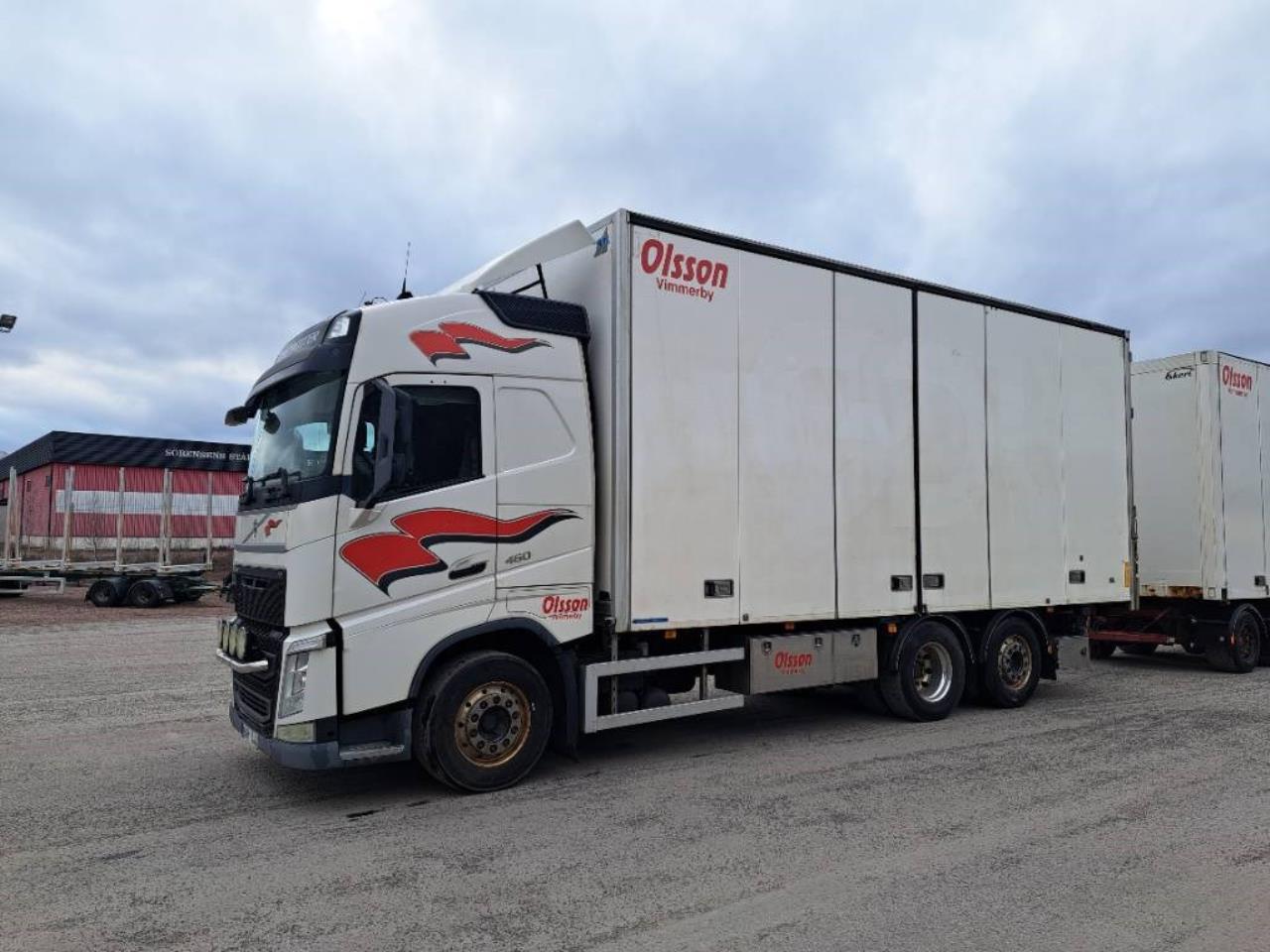 Volvo FH460 6X2 2013 - Skåp