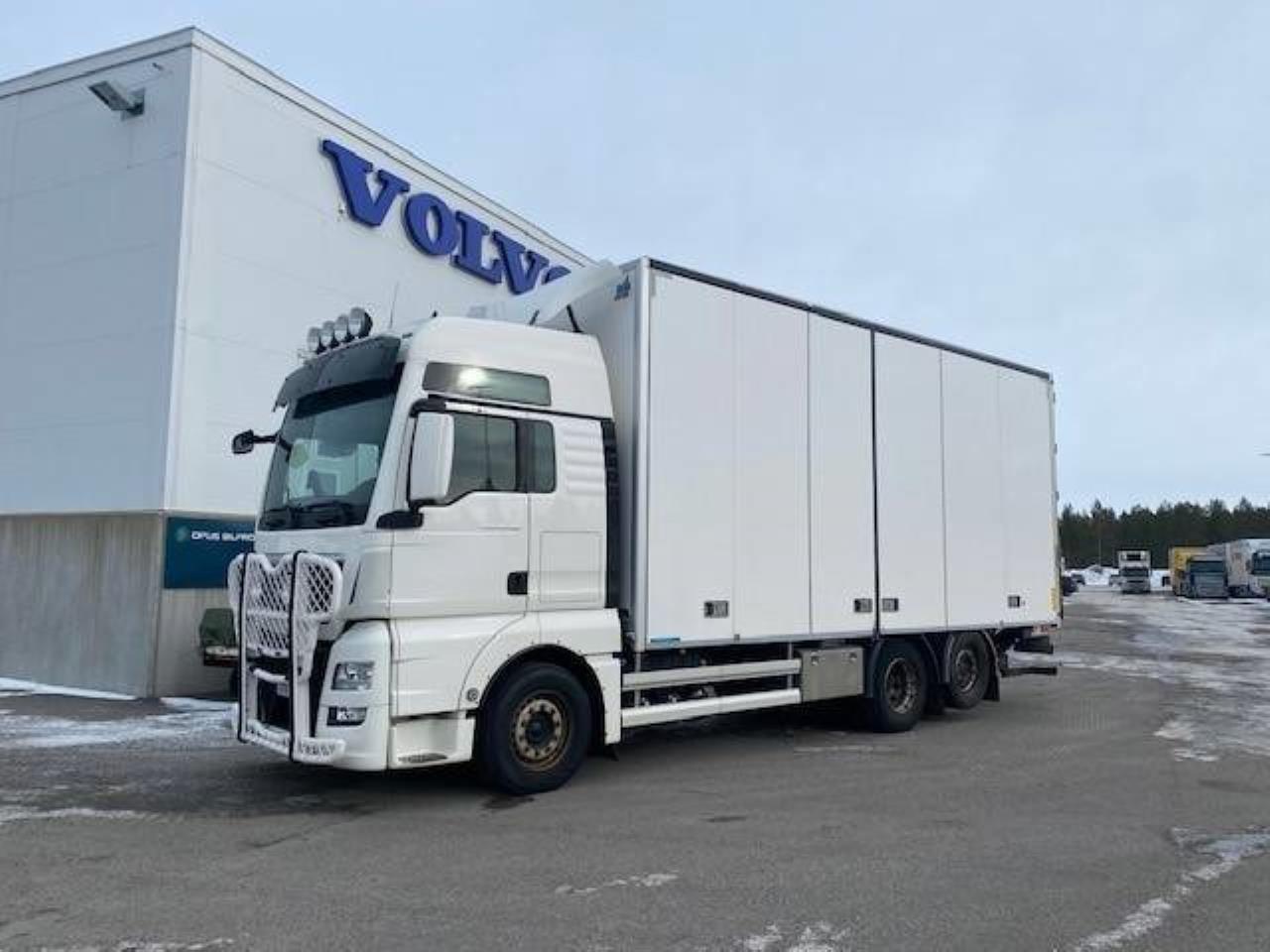 MAN TGX 26.480 6X2 2016 - Skåp
