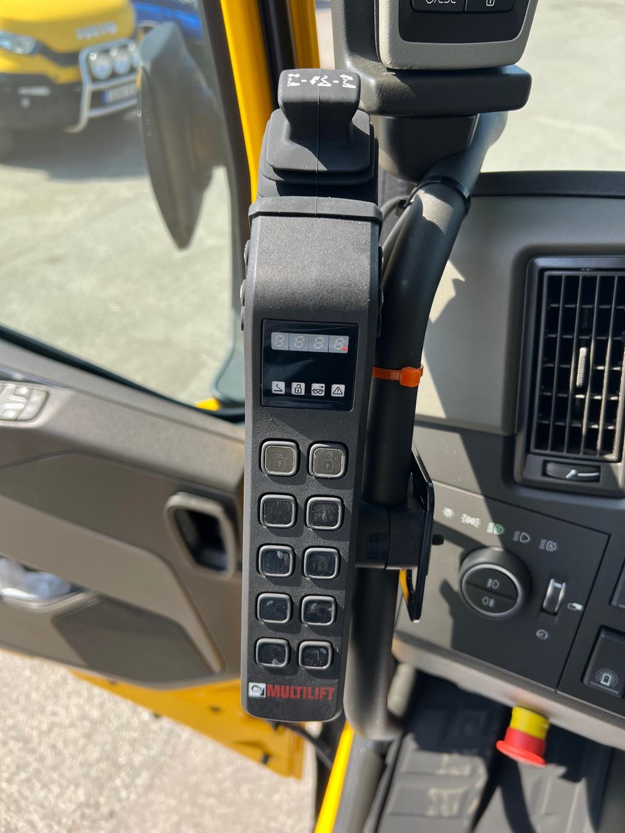 Volvo FM13 500 6x4 Lastväxlare Tandem Axellyft 2023 - Krok/Lastväxlare