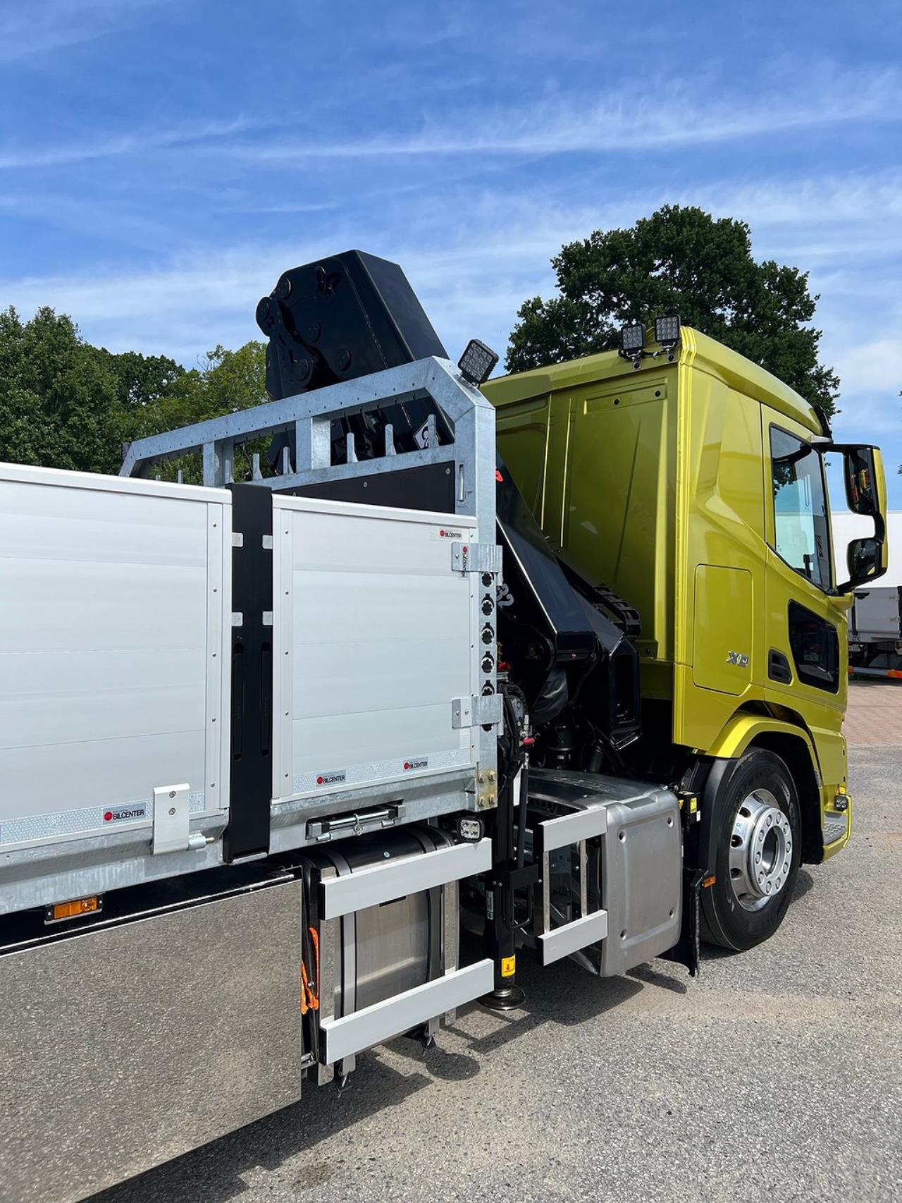 DAF XD 450 6x2*4 Kranbil Brädgårdsbil 2023 - Kran