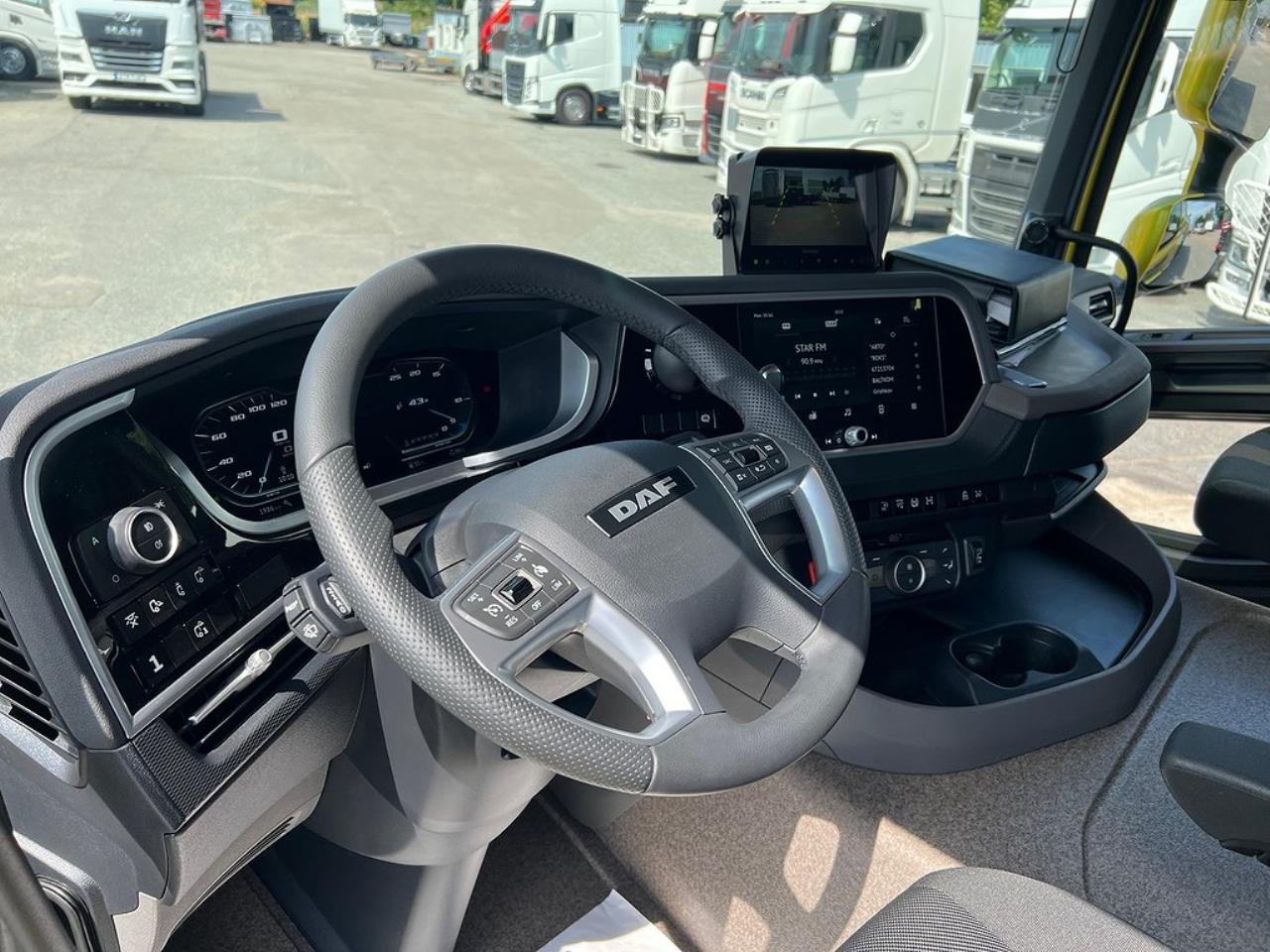 DAF XD 450 6x2*4 Kranbil Brädgårdsbil 2023 - Kran