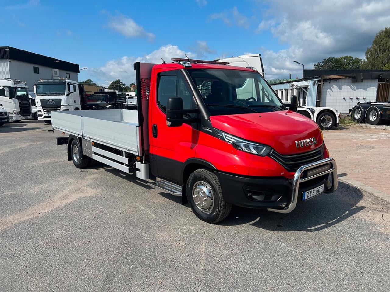 Iveco Daily 72C18 Hi-Matic Kranbil Palfinger Fjärrstyrd kran 2023 - Övrigt