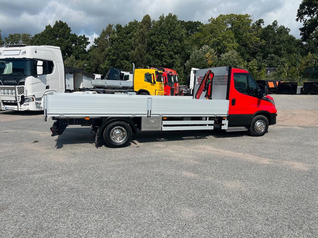 Iveco Daily 72C18 Hi-Matic Kranbil Palfinger Fjärrstyrd kran 2023 - Övrigt