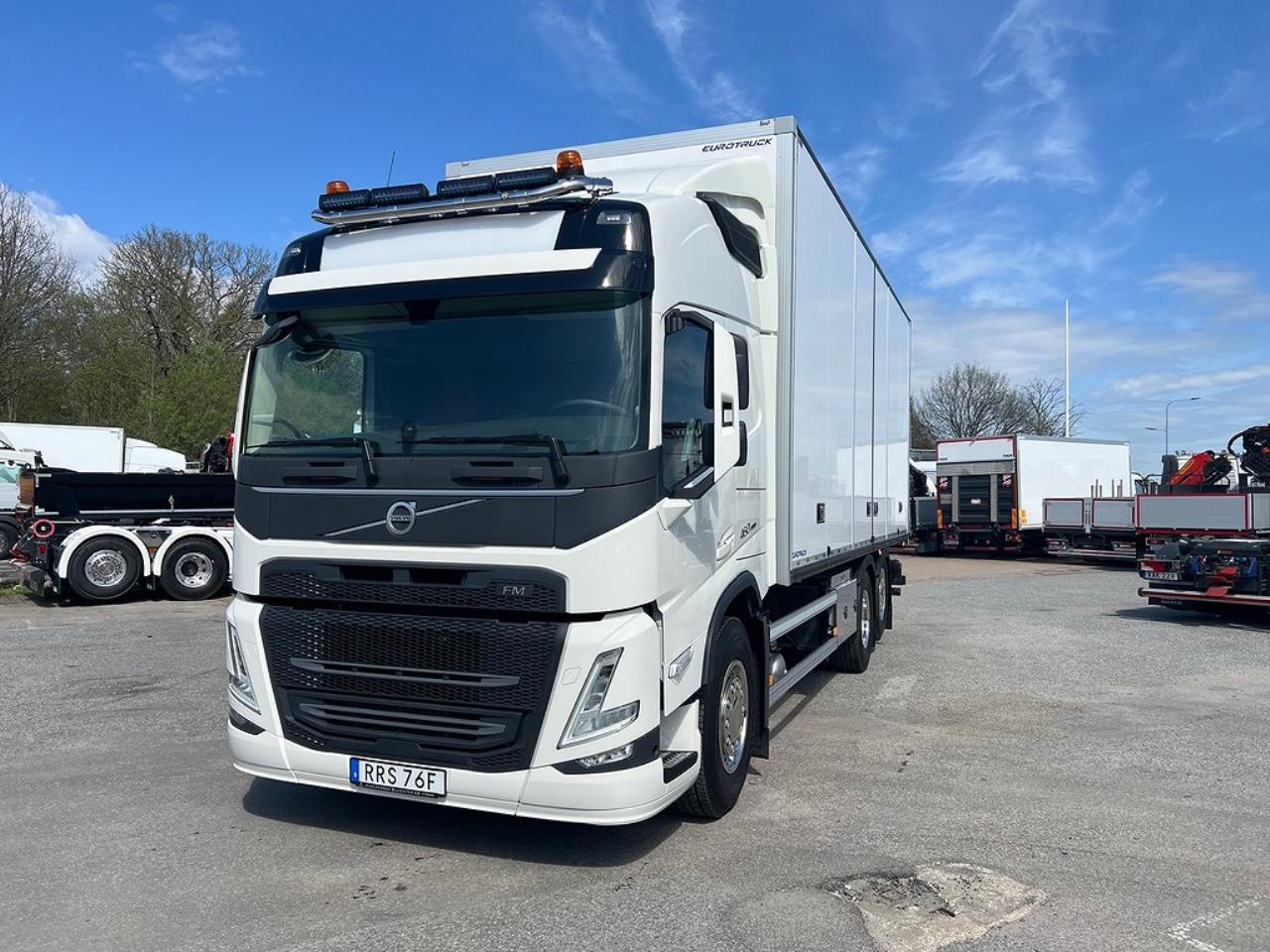 Volvo FM13 460 6x2*4 Skåpbil Öppningsbarsida Dubbla lastplan 2023 - Skåp