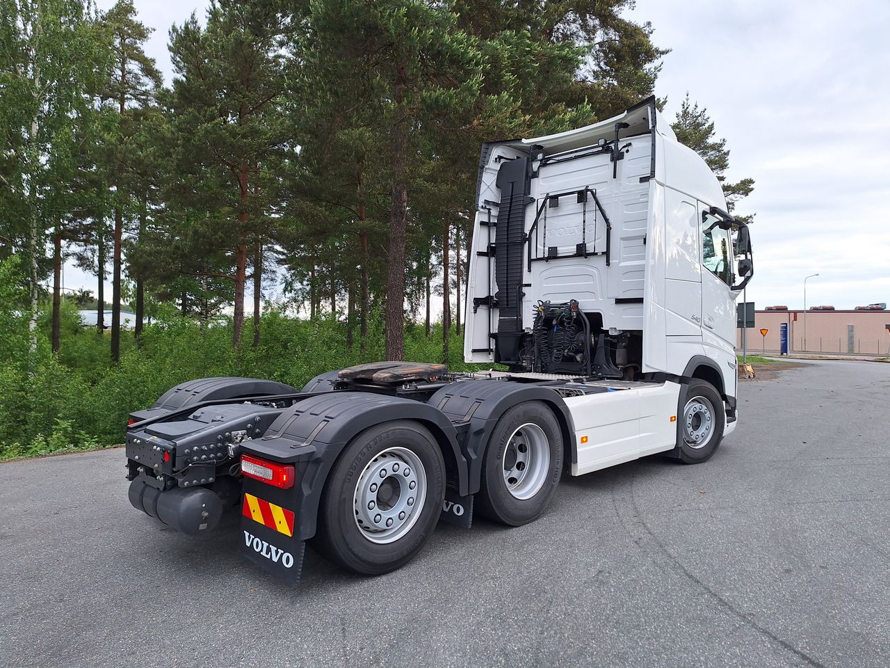 Volvo FH 6x2 Dragbil 2023 - Dragbil