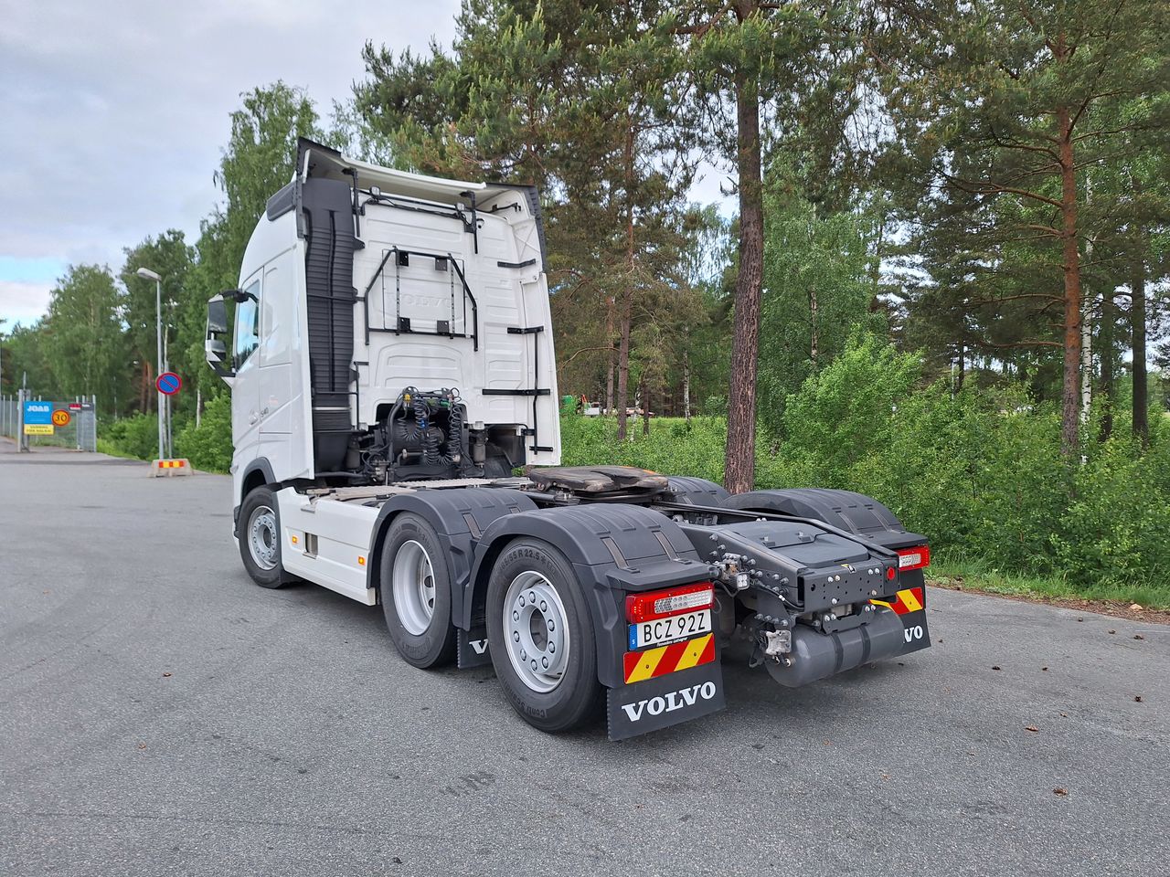 Volvo FH 6x2 Dragbil 2023 - Dragbil