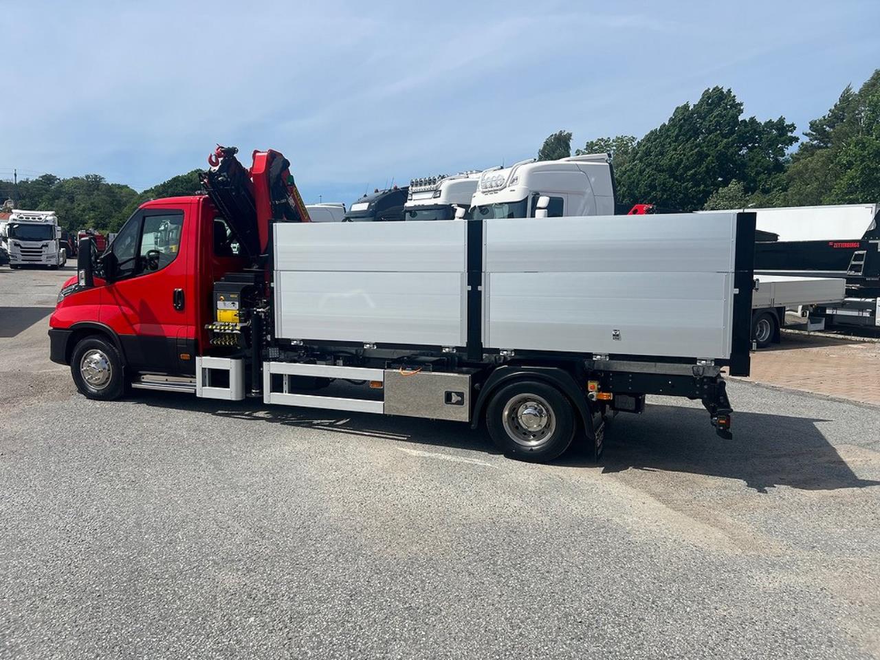 Iveco Daily 72C18 A8 Tippbil Palfinger Kran Fullutrustad 2024 - Övrigt