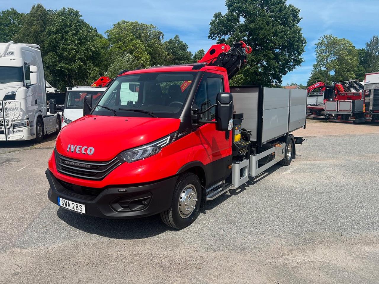 Iveco Daily 72C18 A8 Tippbil Palfinger Kran Fullutrustad 2024 - Övrigt