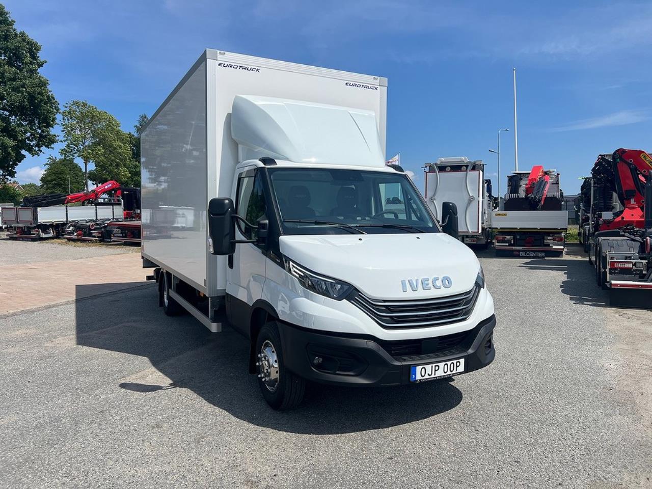 Iveco Daily 72C18 A8 Skåpbil Öppningsbarsida Fullutrustad 2024 - Skåp