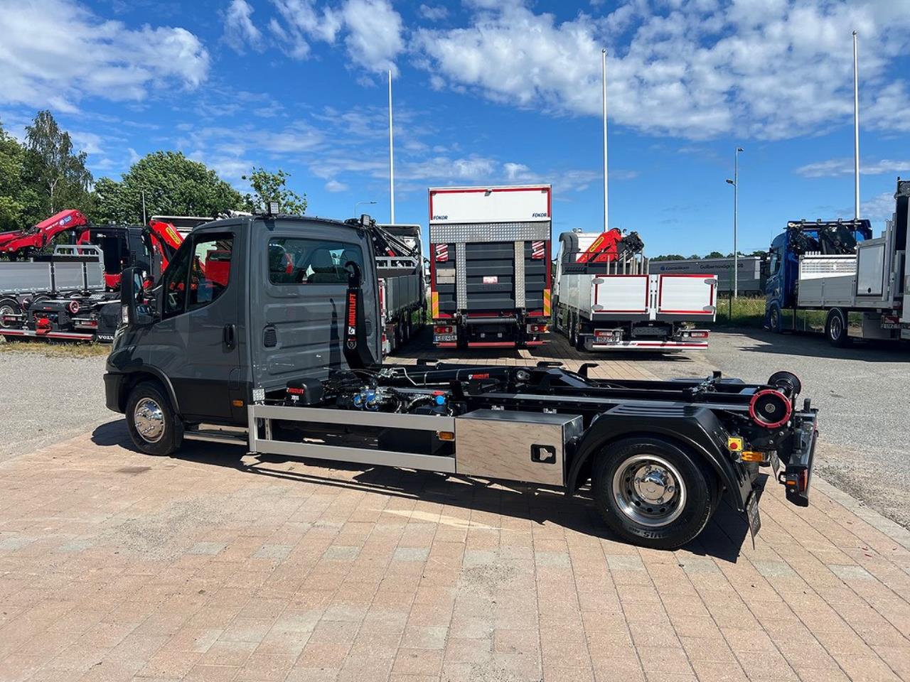 Iveco Daily 72C18 Lastväxlare, Kranflak & Läm/Maskinflak 2024 - Övrigt