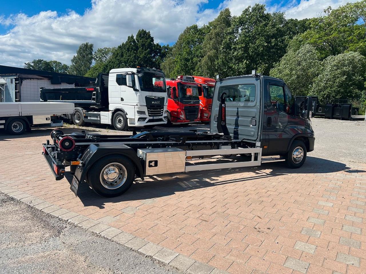 Iveco Daily 72C18 Lastväxlare, Kranflak & Läm/Maskinflak 2024 - Övrigt