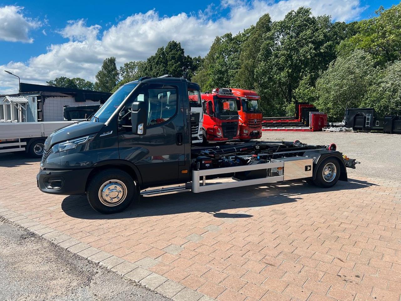 Iveco Daily 72C18 Lastväxlare, Kranflak & Läm/Maskinflak 2024 - Övrigt