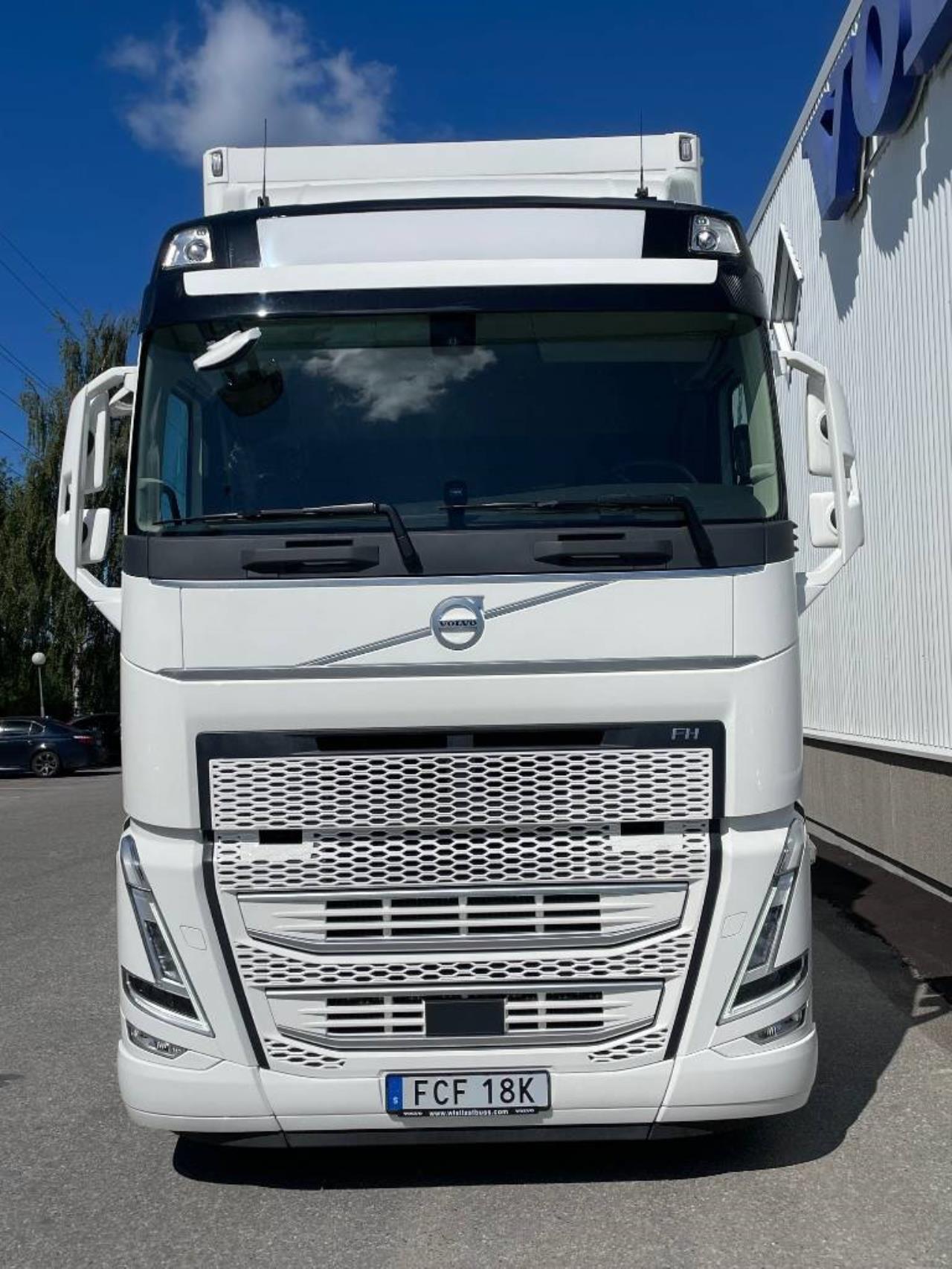 Volvo FH13 500TC 6x2 Skåpbil 2024 - Skåp