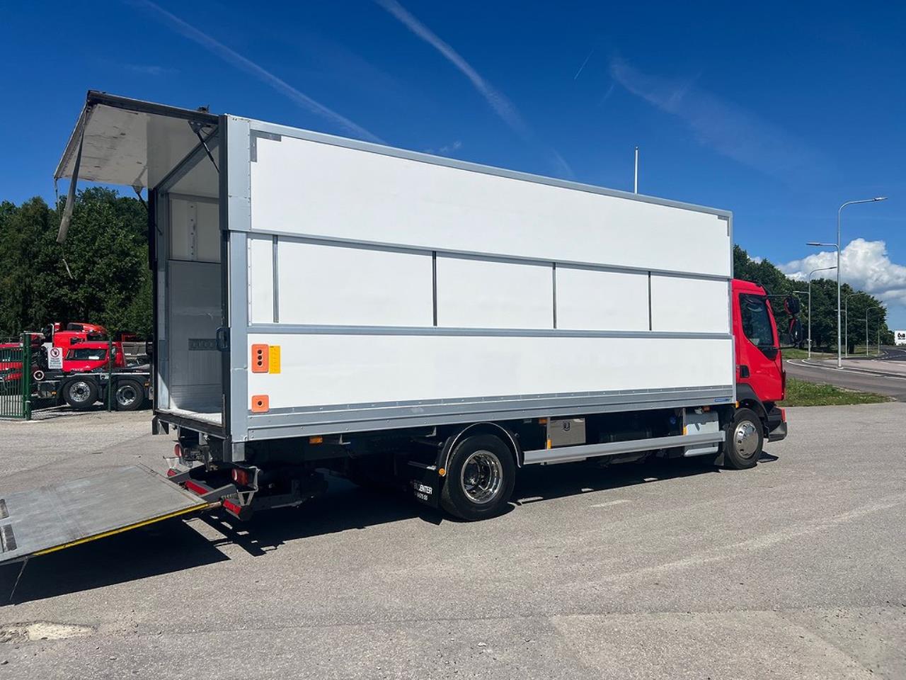 Volvo FL280 4x2 Skåpbil Höj/Sänkbart Tak Euro 6 2019 - Skåp