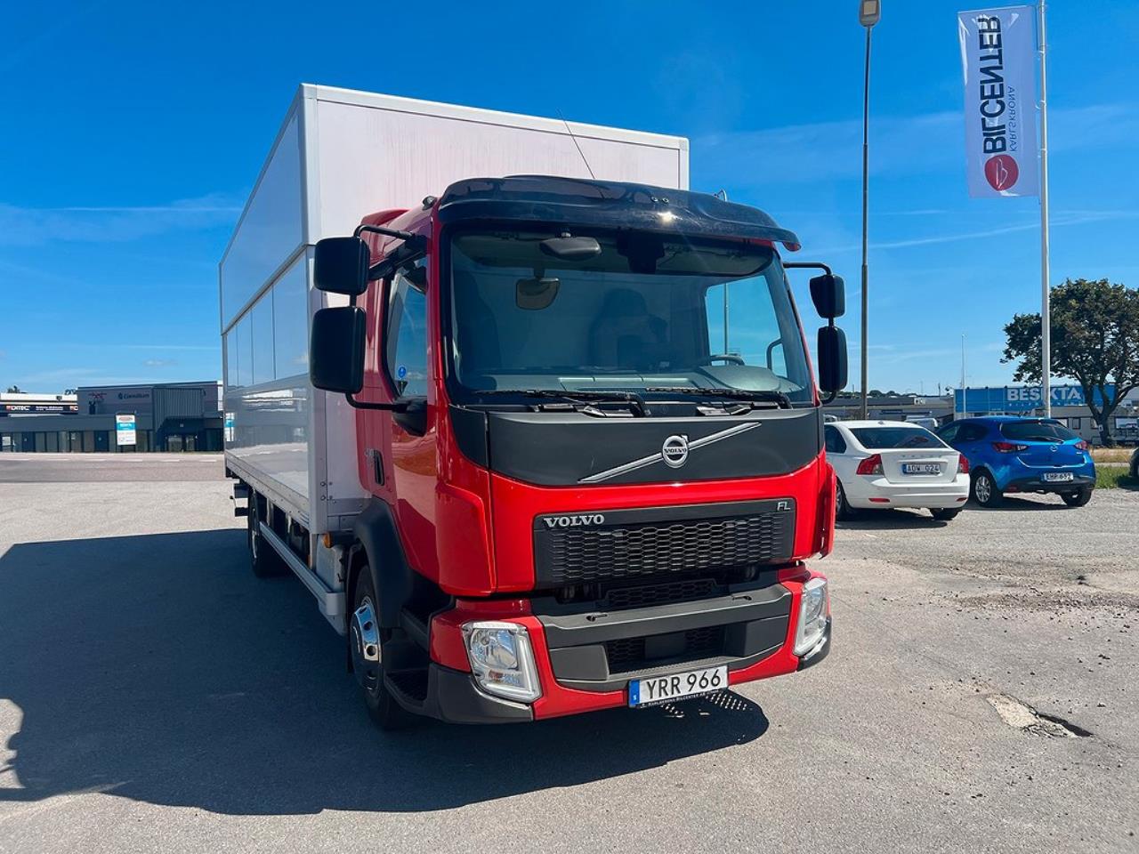 Volvo FL280 4x2 Skåpbil Höj/Sänkbart Tak Euro 6 2019 - Skåp