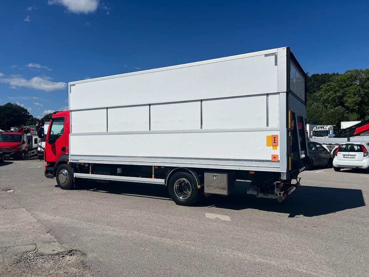 Volvo FL280 4x2 Skåpbil Höj/Sänkbart Tak Euro 6 2019 - Skåp