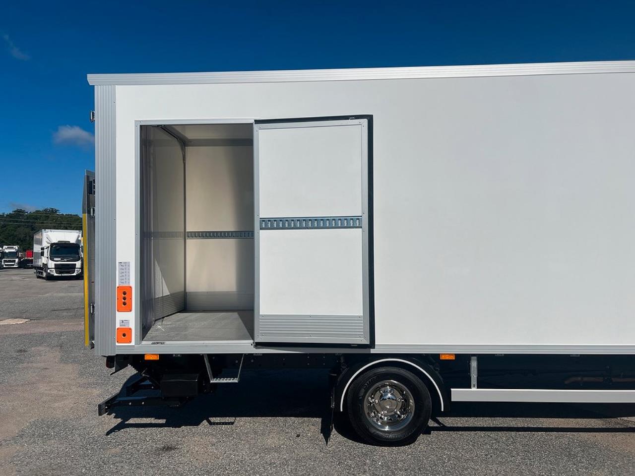 Iveco Daily 72C18 Skåpbil Kylbil Frysbil FNA Fullutrustad 2024 - Skåp