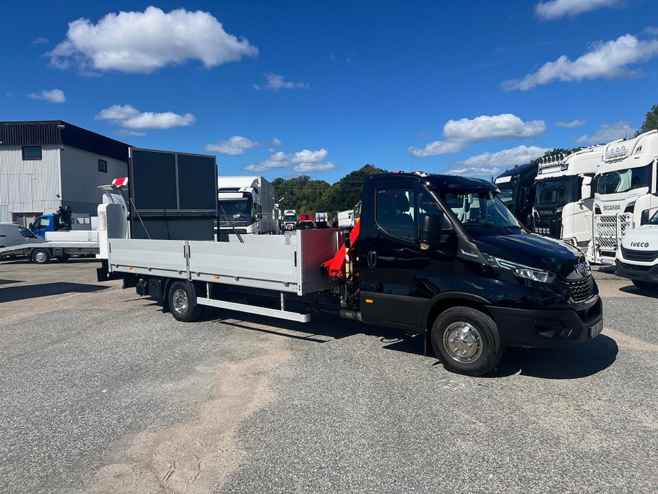 Iveco Daily 72C18 Hi-Matic Kranbil & TMA Bil  2022 - Övrigt