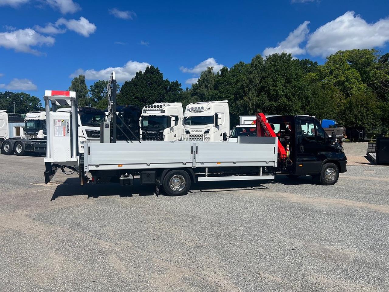 Iveco Daily 72C18 Hi-Matic Kranbil & TMA Bil  2022 - Övrigt