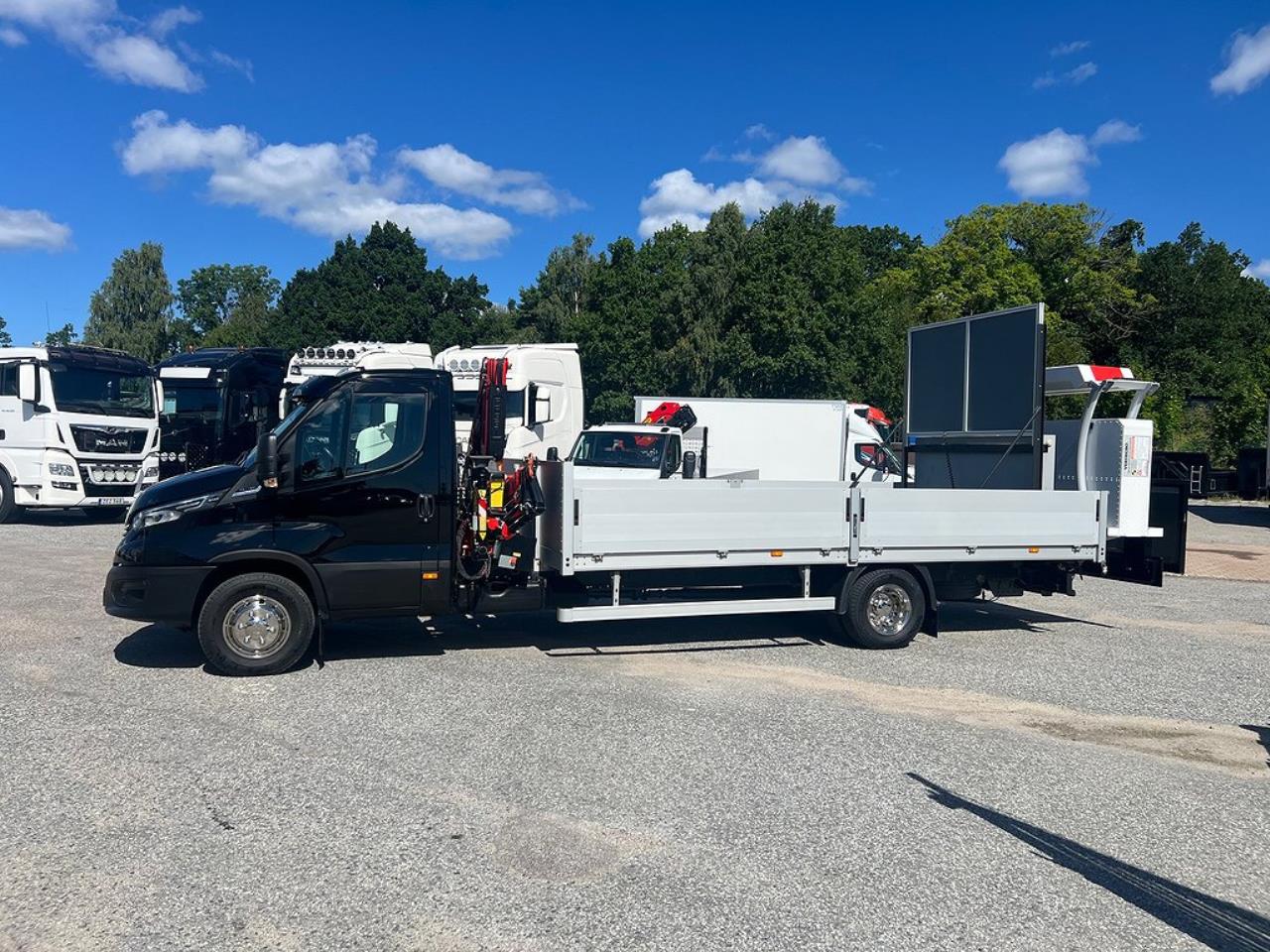 Iveco Daily 72C18 Hi-Matic Kranbil & TMA Bil  2022 - Övrigt