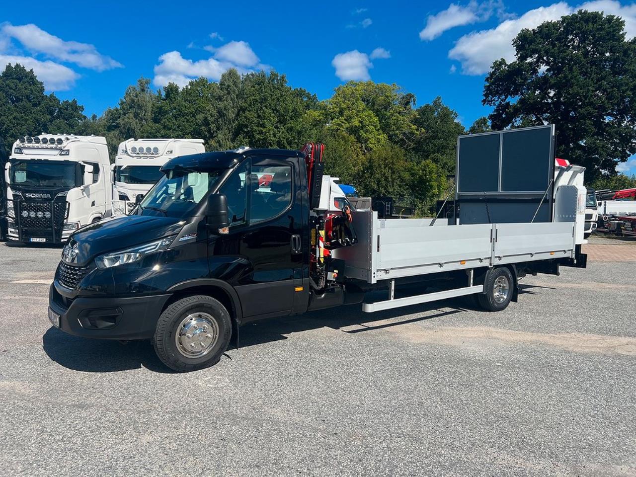 Iveco Daily 72C18 Hi-Matic Kranbil & TMA Bil  2022 - Övrigt