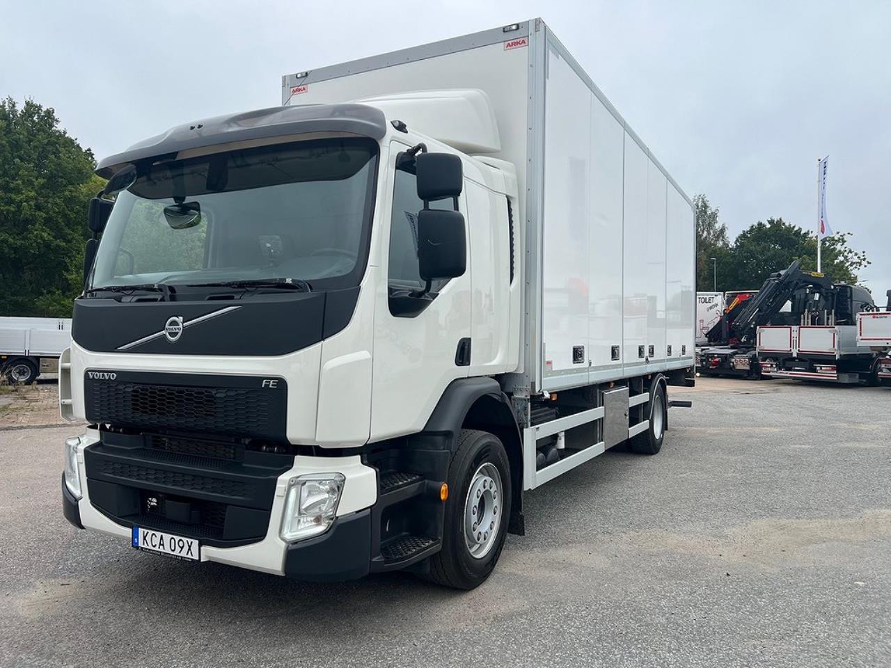 Volvo FE 320 4x2 Skåp Öppningsbarsida Euro 6 2017 - Skåp