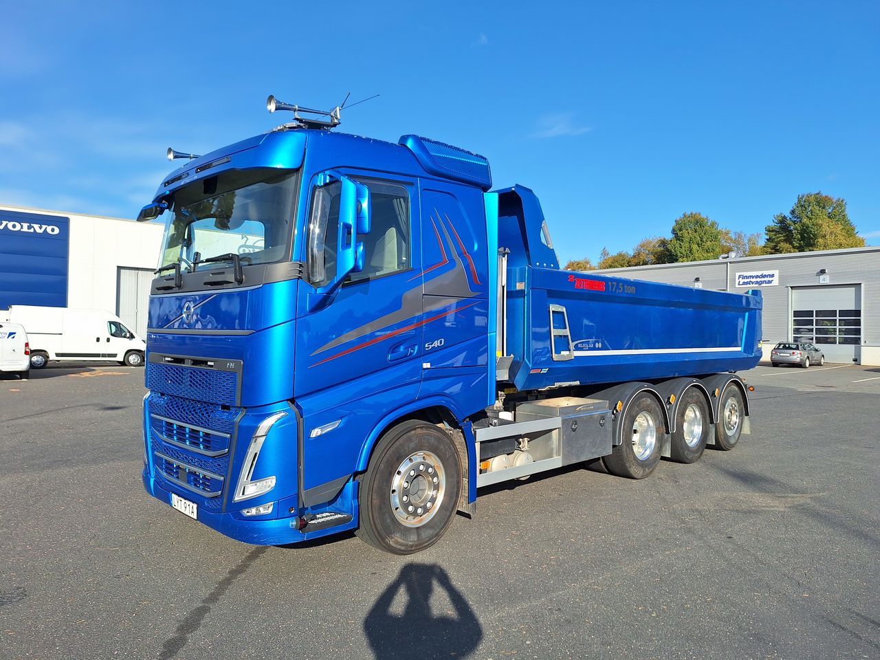 Volvo FH 8x4 Dumper 2023 - Tipp