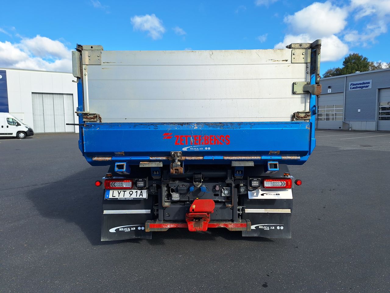 Volvo FH 8x4 Dumper 2023 - Tipp