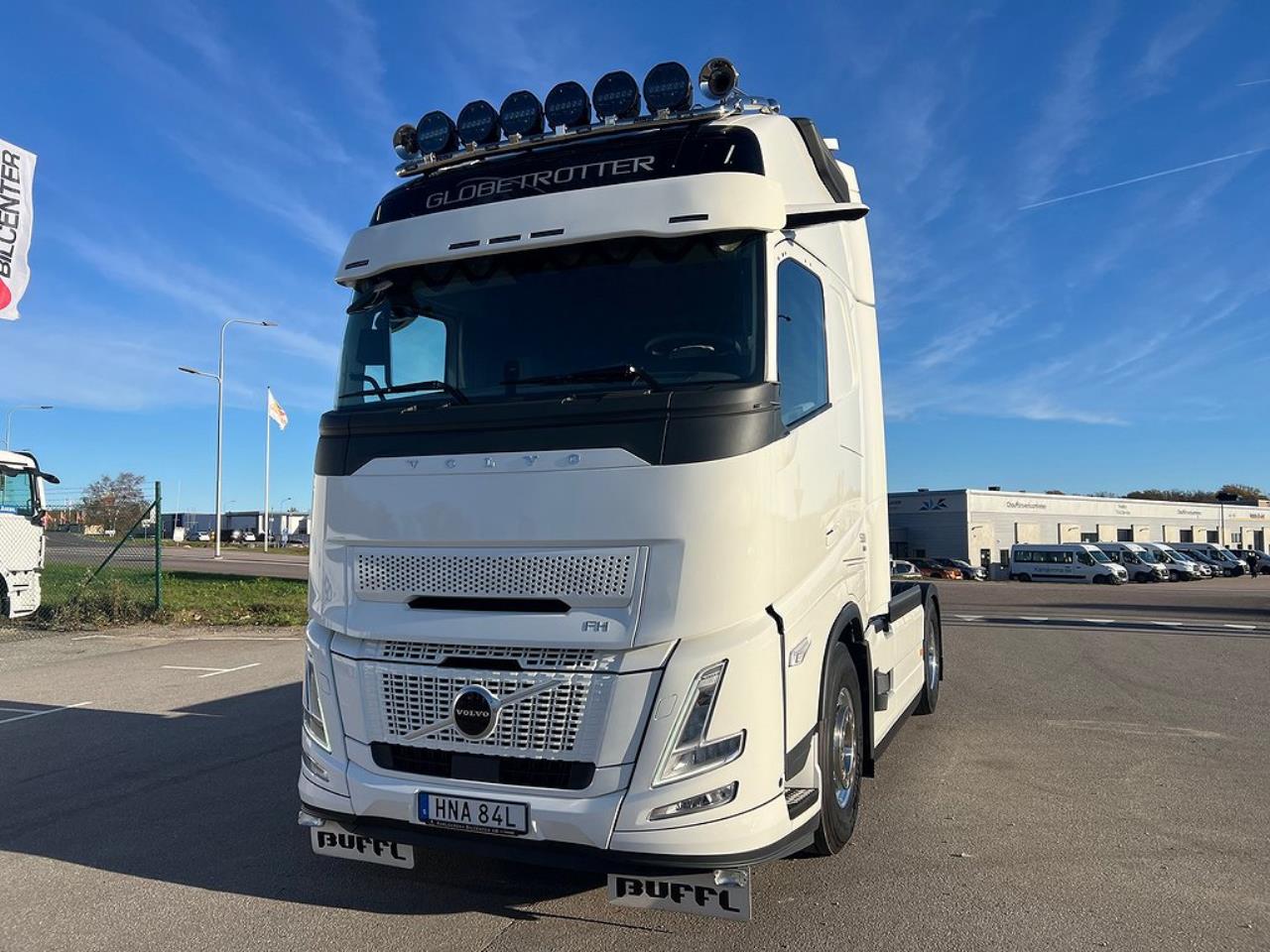 Volvo FH13 500 Aero 4x2 I-Save Fullutrustad \\"Buffl Edition\\" 2024 - Dragbil