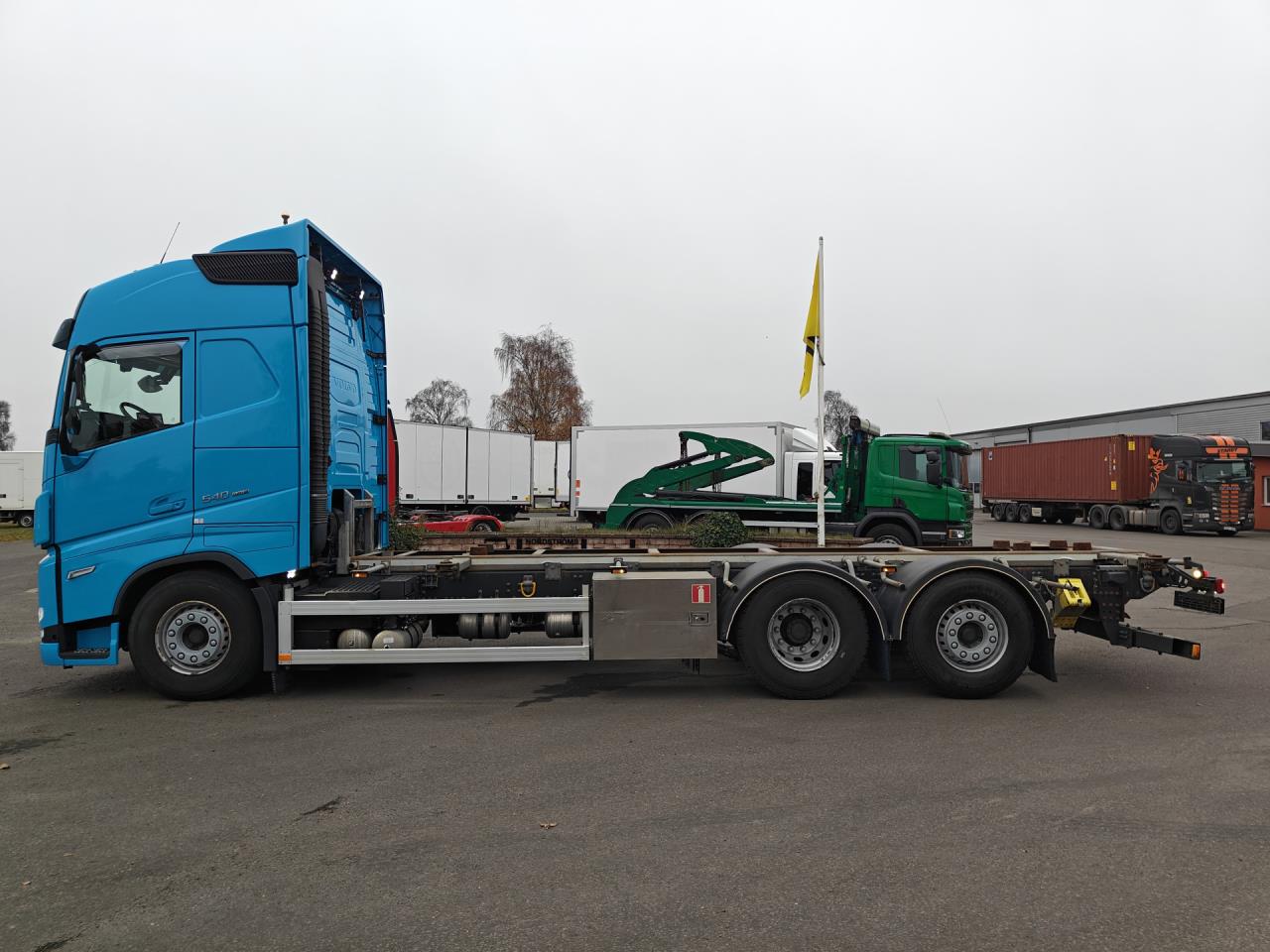 VOLVO FH540 2022 - Skåp