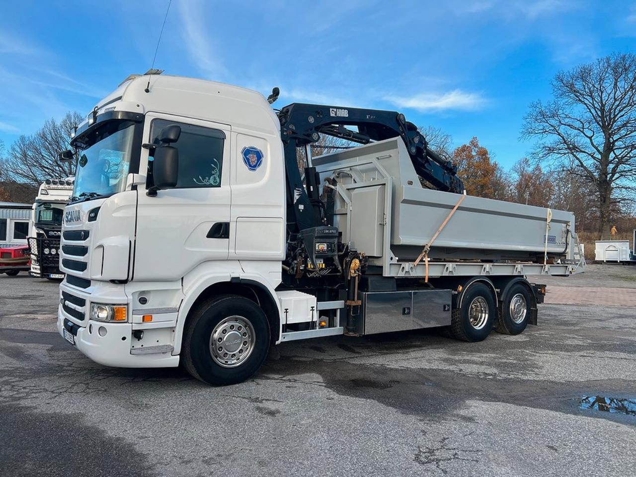 Scania R440 6x2*4 Kranväxlare Euro6 Skopa & 2 Flak medföljer 2013 - Kran