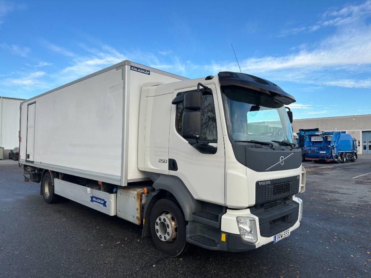 Volvo FL 250 Kylbil 2015 - Skåp isolerat