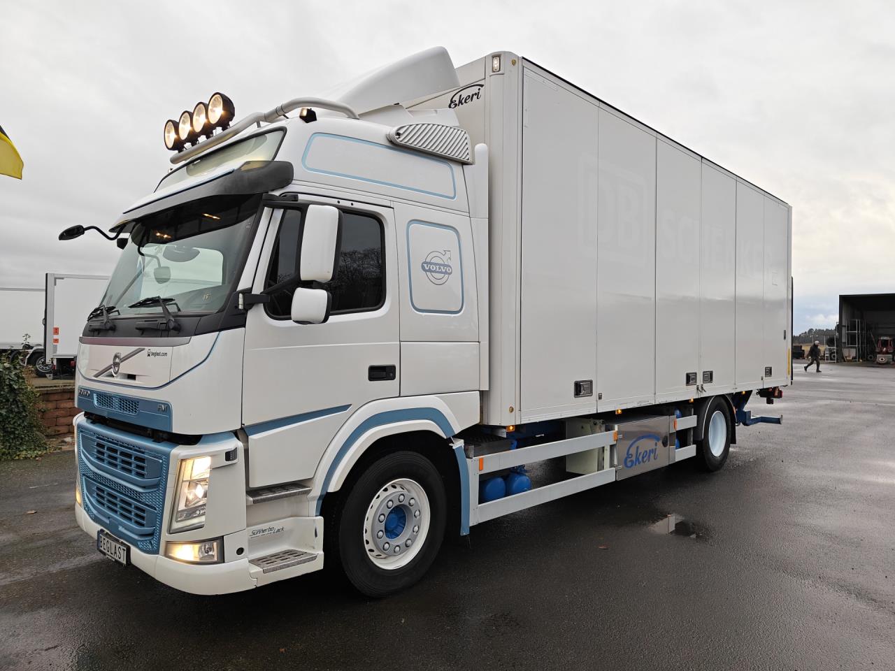 VOLVO FM340 2017 - Skåp