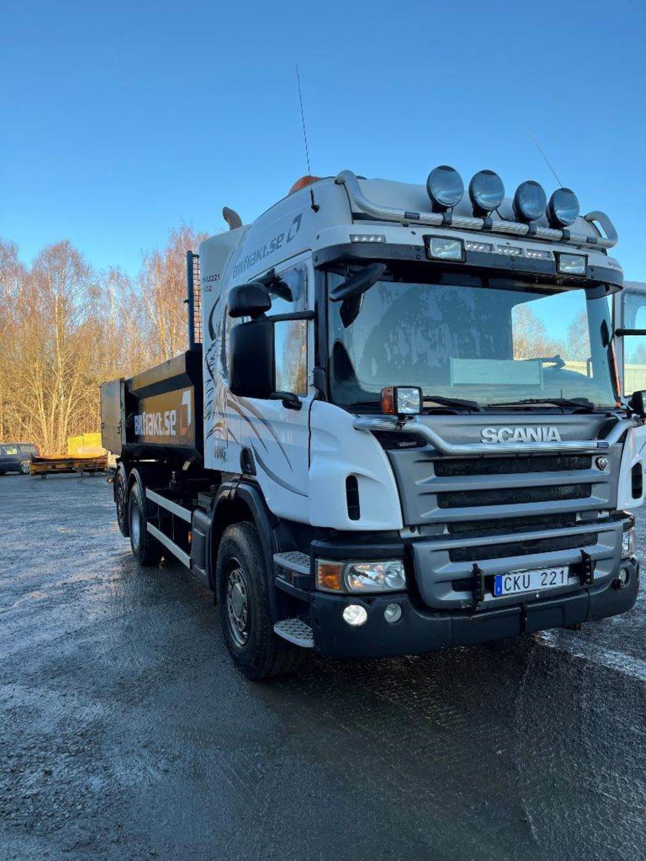 Volvo SCANIA P400LB6X2 2011 - Tipp