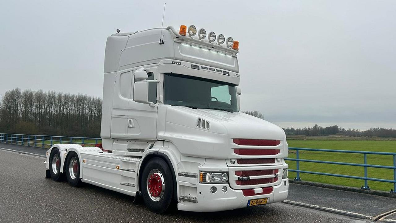 Scania T520 6x4 Nosbil Euro 6 2014 - Dragbil