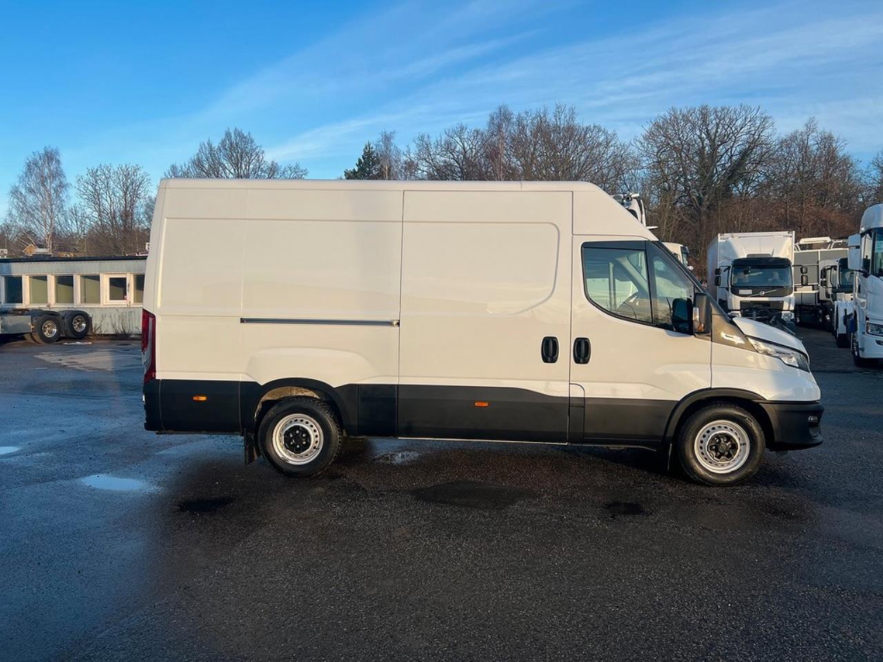 Iveco Daily 35S14 Skåpbil A8 Hi-Matic Euro 6 2021 - Övrigt