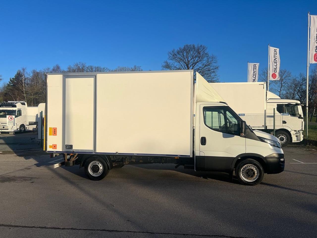 Iveco Daily 35S16 Hi-Matic Skåp & Lift Euro 6 2017 - Övrigt