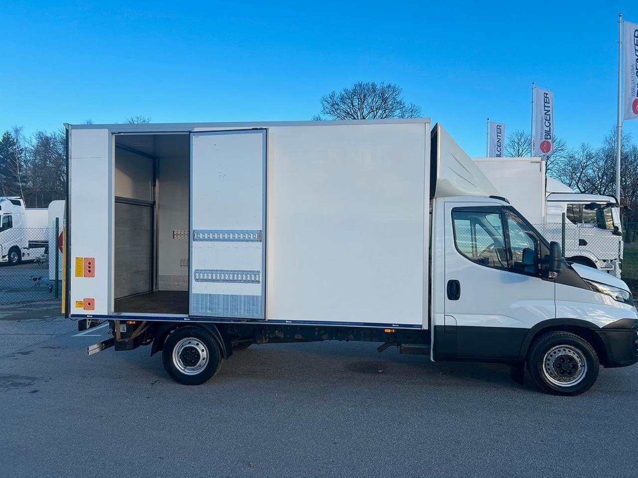 Iveco Daily 35S16 Hi-Matic Skåp & Lift Euro 6 2017 - Övrigt