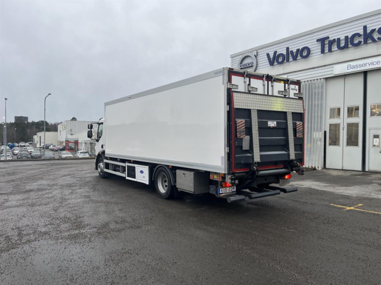 Volvo  2021 - Skåp