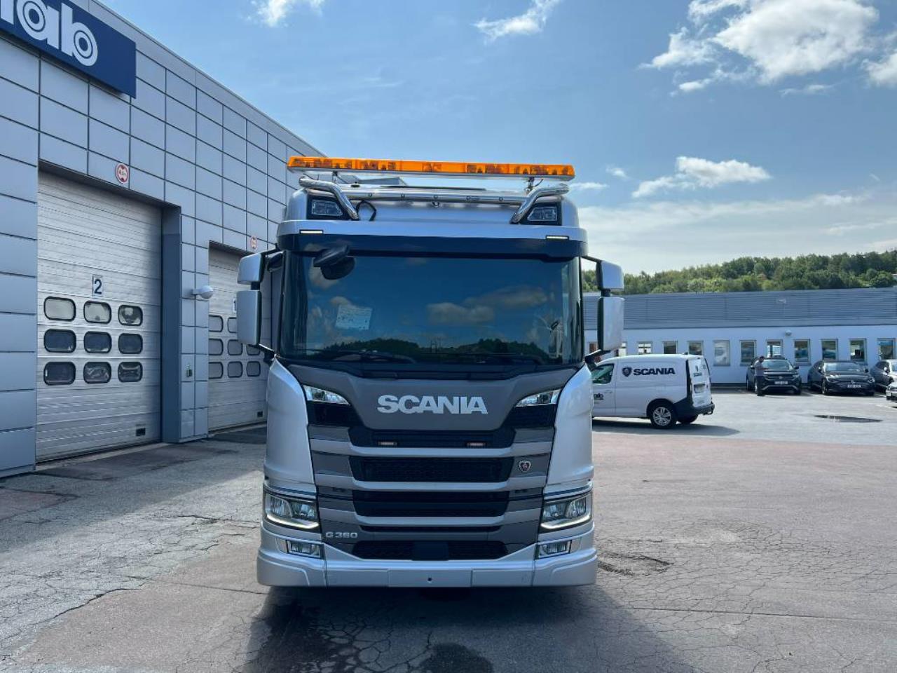 Scania G 360 6x2*4 Brädgårdsbil 2022 - Kran