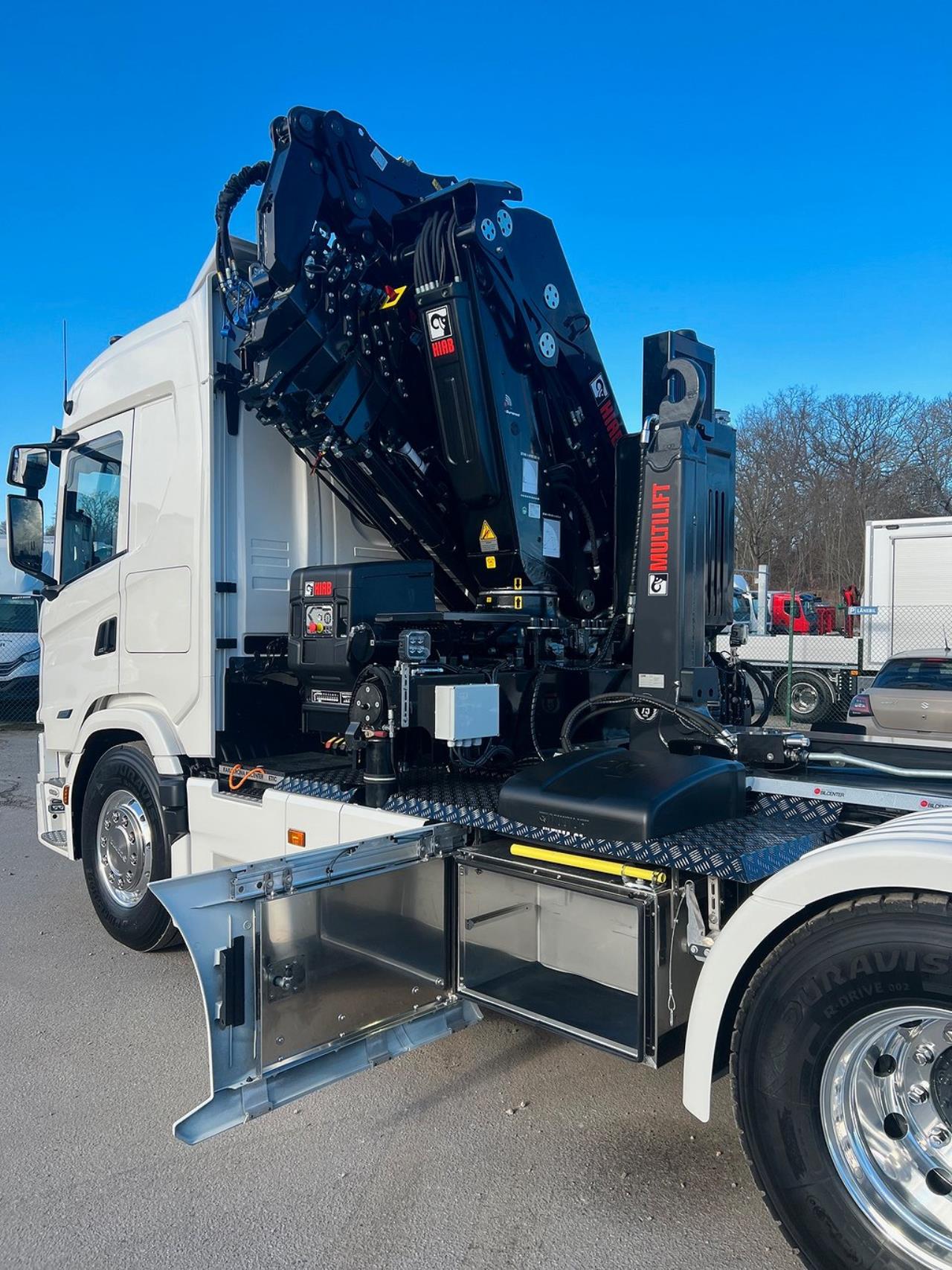 Scania G500 8x4*4 Kranväxlare Hiab 302 E6 kran & jibb  2024 - Kran