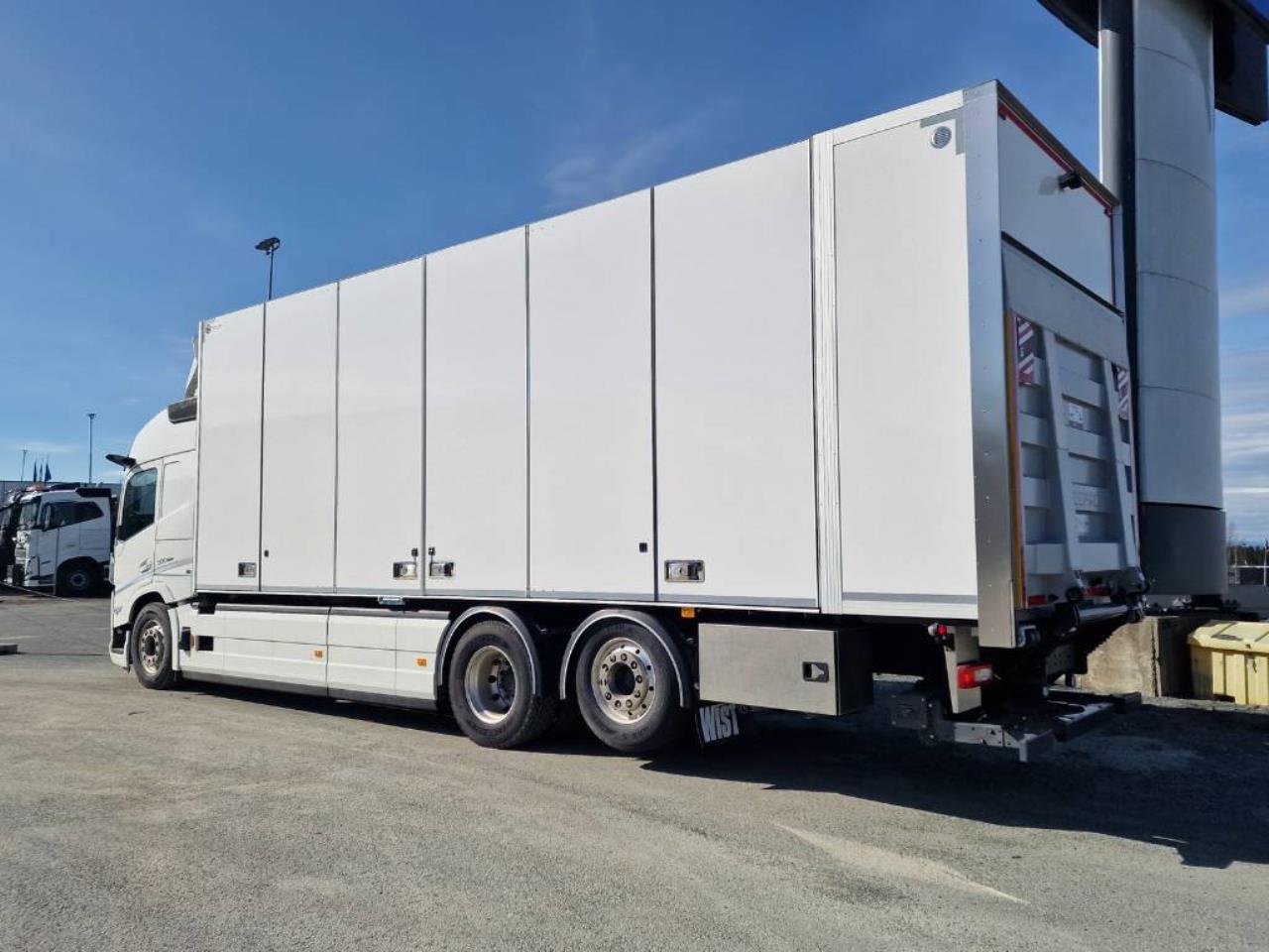 Volvo FM500 6x2 2024 - Skåp