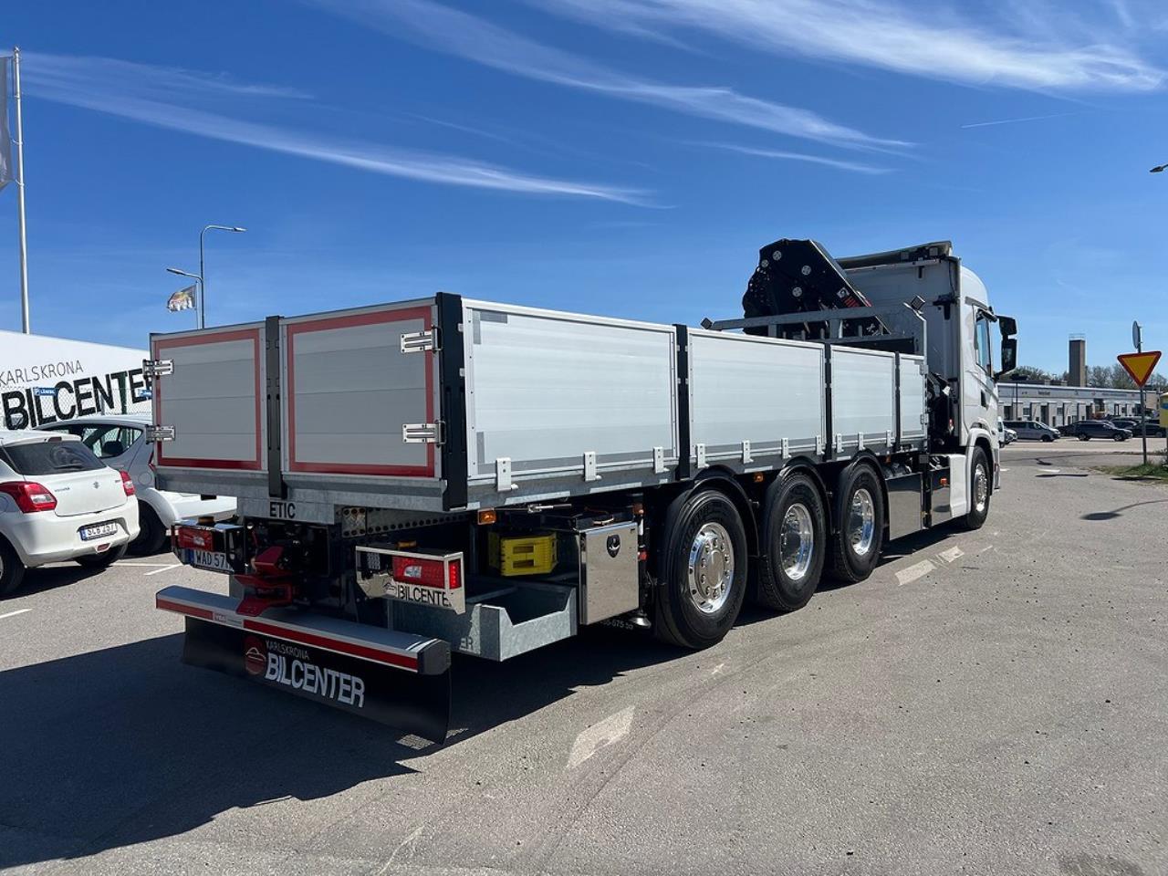 Scania G500 8x4*4 Tridem Brädgårdsbil Hiab 302 E6 Kran 2023 - Kran