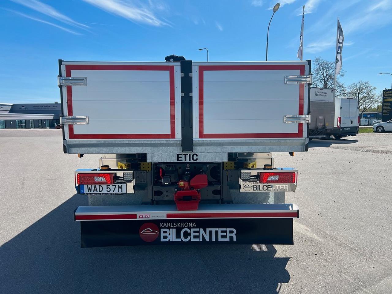 Scania G500 8x4*4 Tridem Brädgårdsbil Hiab 302 E6 Kran 2023 - Kran